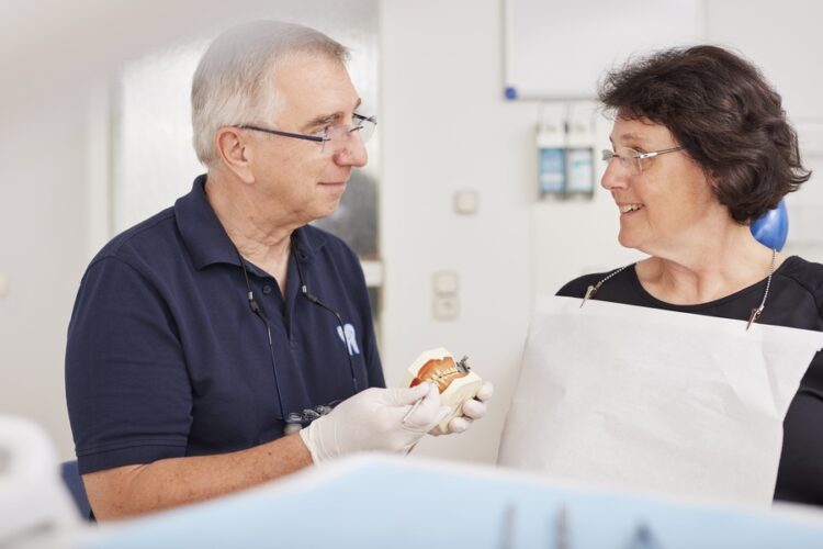 CEREC Zahnersatz - Unsere Experten begleiten Sie auf dem Weg zu Ihrem strahlenden Lächeln - Zahnarzt Wetzlar